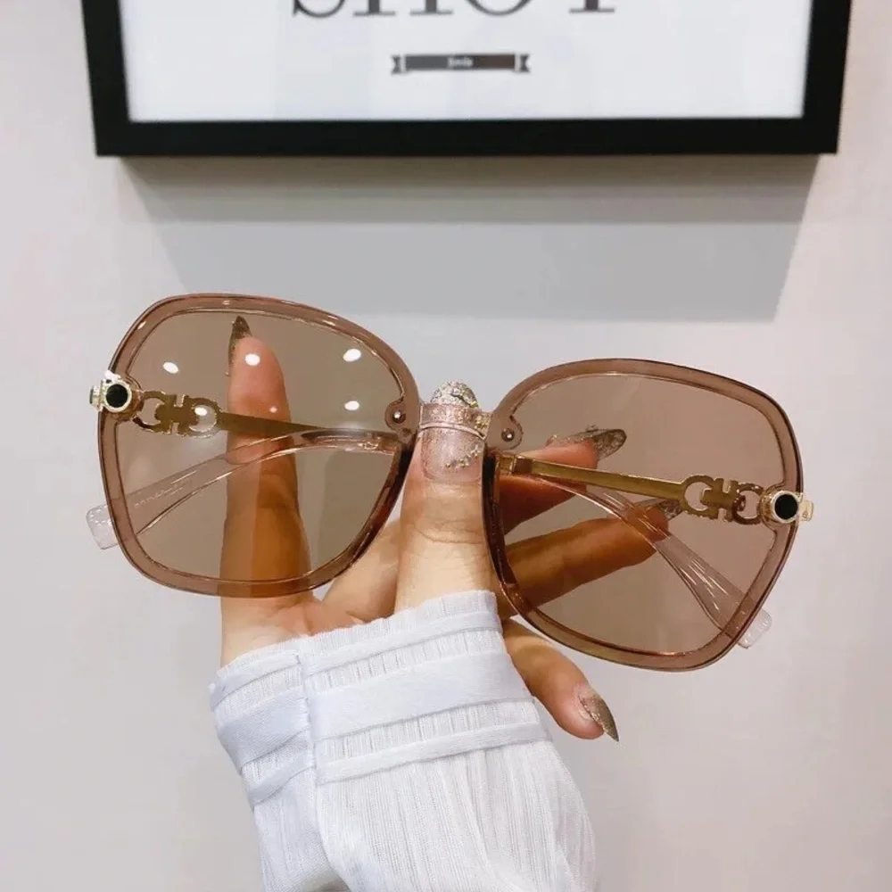 COPY - Women letter Oversized Round Sunglasses SunGlasses For Women
